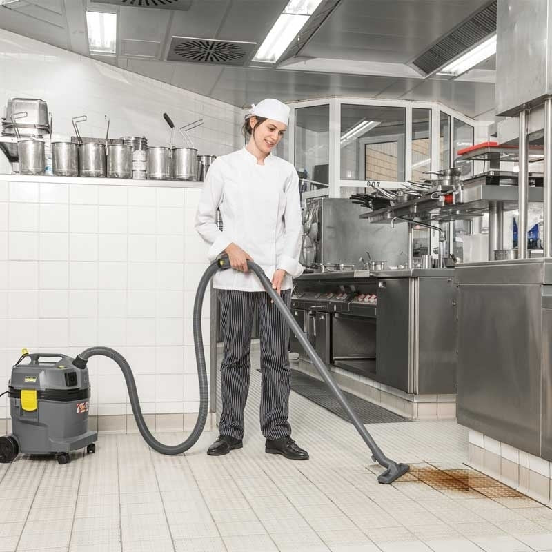 Karcher NT 22/1 AP TE 110V Wet and Dry Vacuum Cleaner