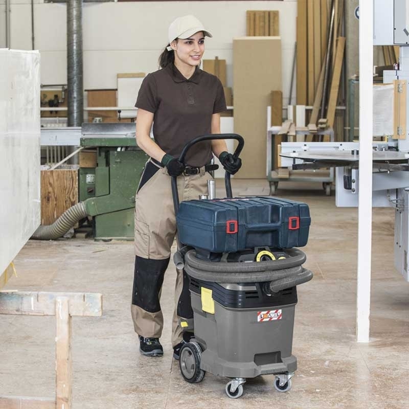 Karcher NT 40/1 TACT TE M 240v Wet and Dry Vacuum Cleaner