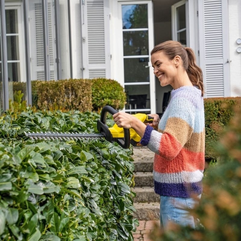 Karcher HGE 18-45 Cordless Hedge Strimmer (Battery Set)